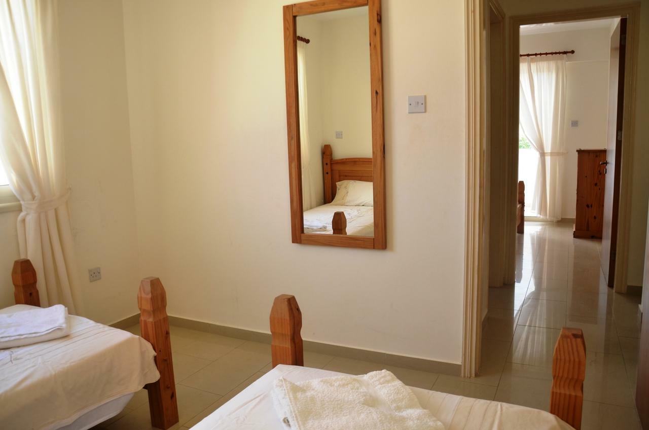 Top Floor, 2 Bedroom Apartment Vanessa D204, Free Wifi, Village View Pegeia Quarto foto