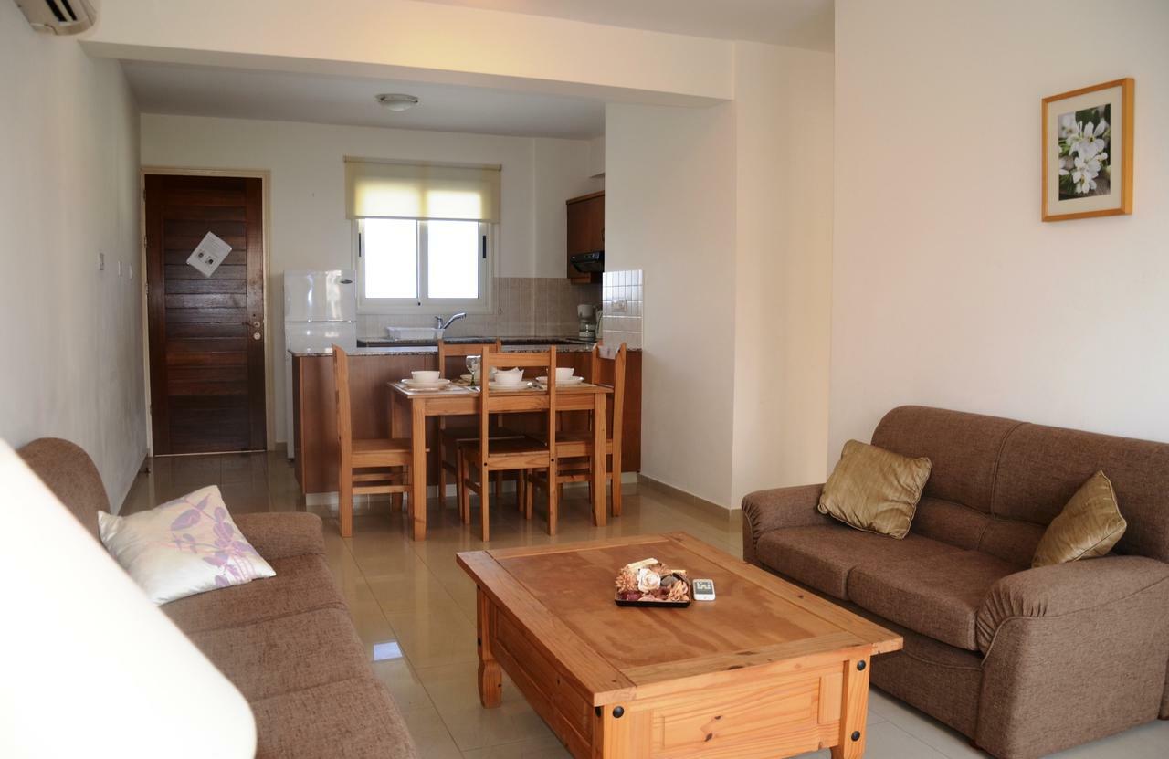 Top Floor, 2 Bedroom Apartment Vanessa D204, Free Wifi, Village View Pegeia Quarto foto