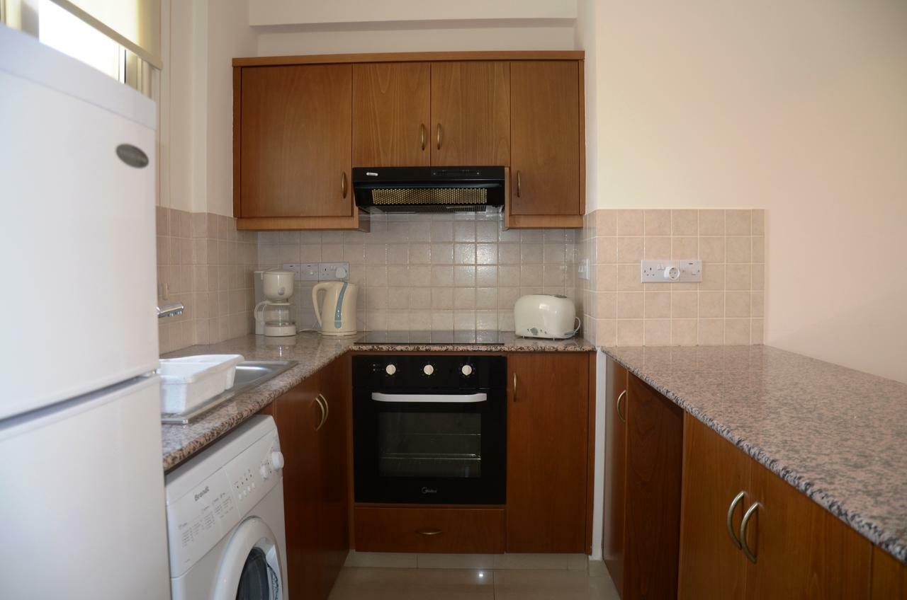 Top Floor, 2 Bedroom Apartment Vanessa D204, Free Wifi, Village View Pegeia Quarto foto