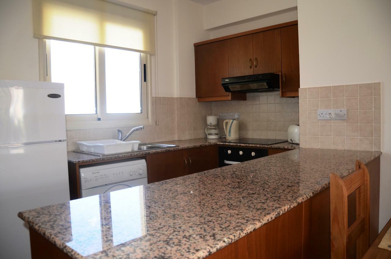 Top Floor, 2 Bedroom Apartment Vanessa D204, Free Wifi, Village View Pegeia Quarto foto